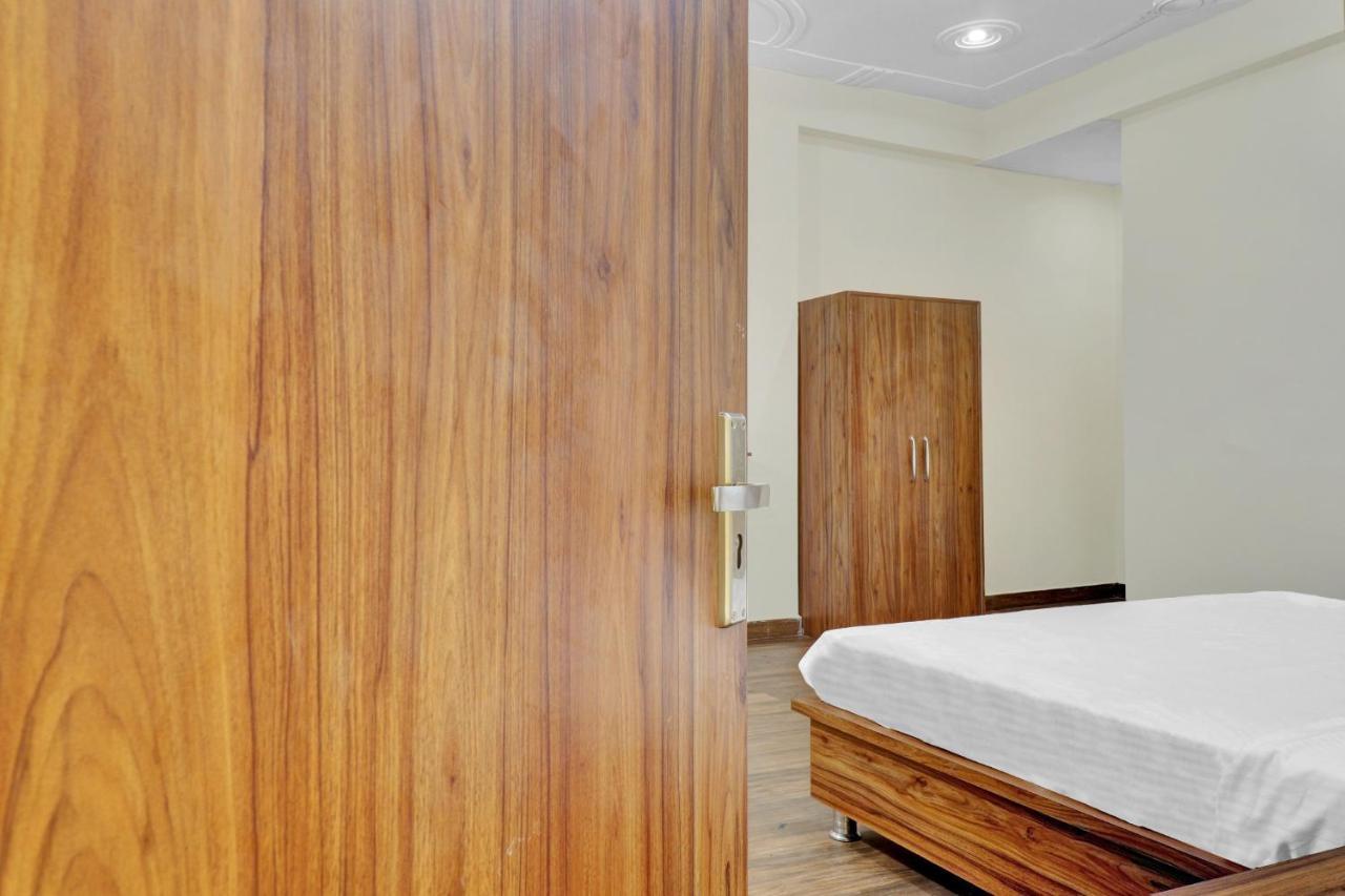 Collection O Pearl Inn Guest House Gwalior Exterior foto